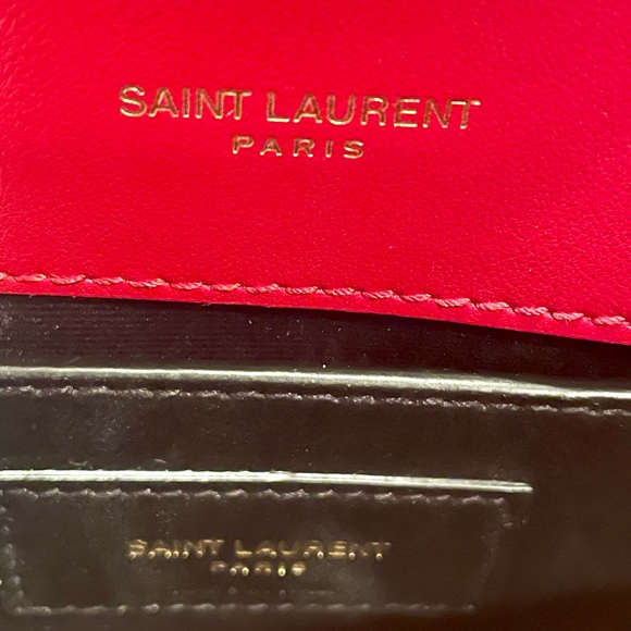 ❌❌SOLD❌❌ Saint Laurent LouLou Small Red - Picture 16 of 16